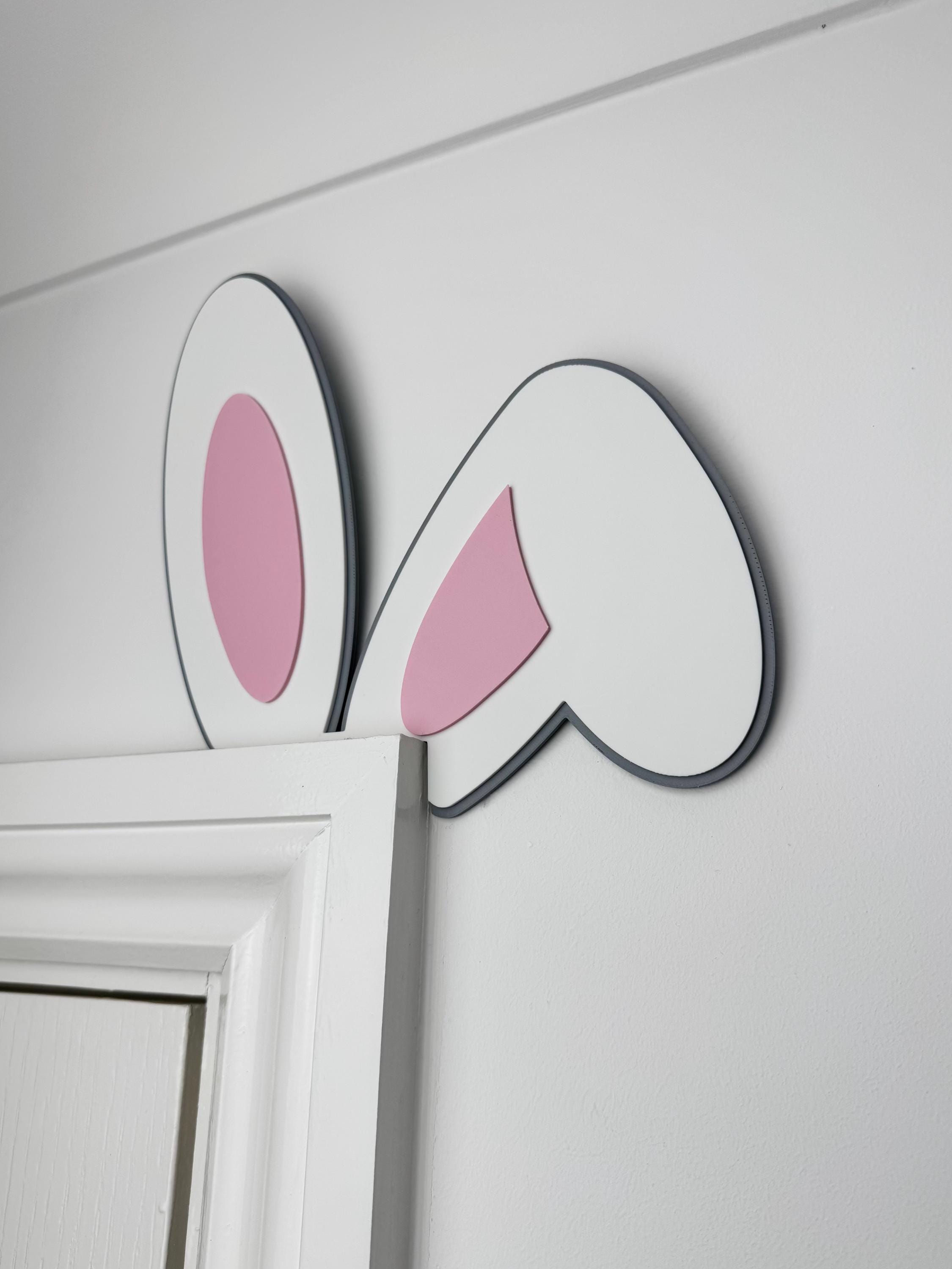Bunny Ears Door Corner