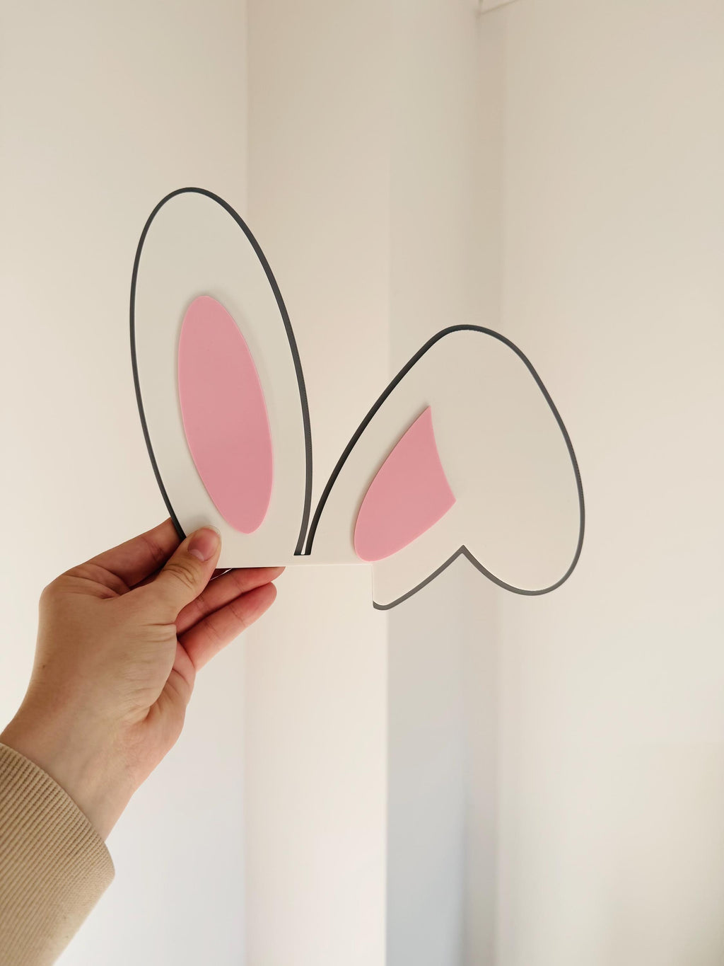 Bunny Ears Door Corner